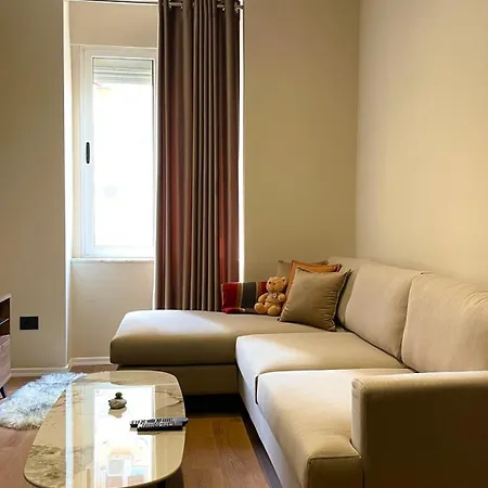 Center Apartment *